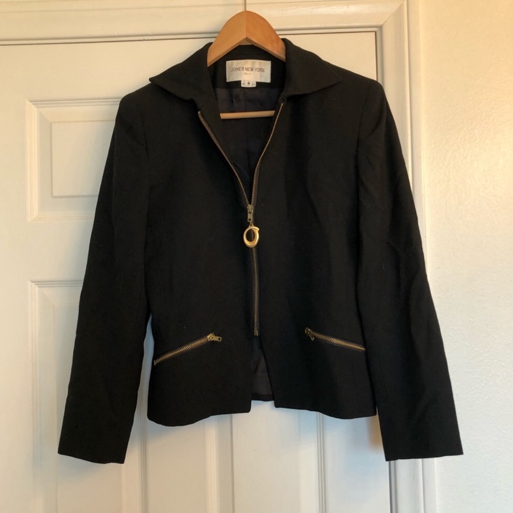 Jones New York 100% Wool Zip Up Suit Blazer